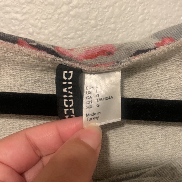 ASO Lydia Martin H&M Floral Sweater - Picture 3 of 5